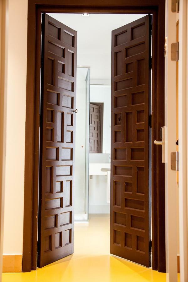 Hotel Triana Montalvan